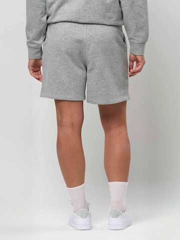 U.S. POLO ASSN. Regular Housut ' UWMaeve ' värissä harmaa