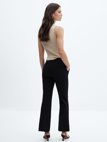 MANGO Regular Pleated Pants 'FLAN' in Black