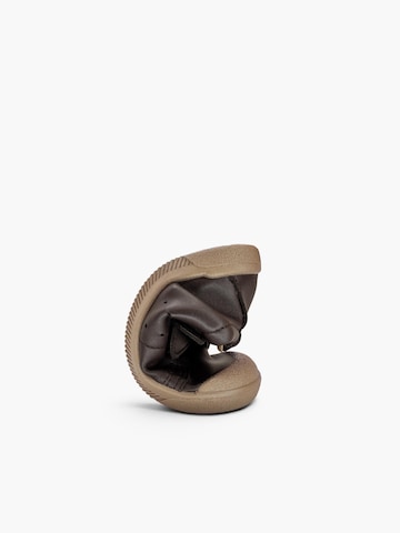 Sneaker di Pisamonas in marrone