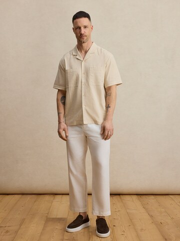 DAN FOX APPAREL Regular fit Риза 'Leonard' в бяло