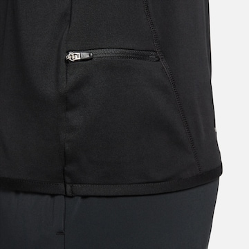 NIKE Funktionsshirt 'SWIFT ELEMENT' in Schwarz