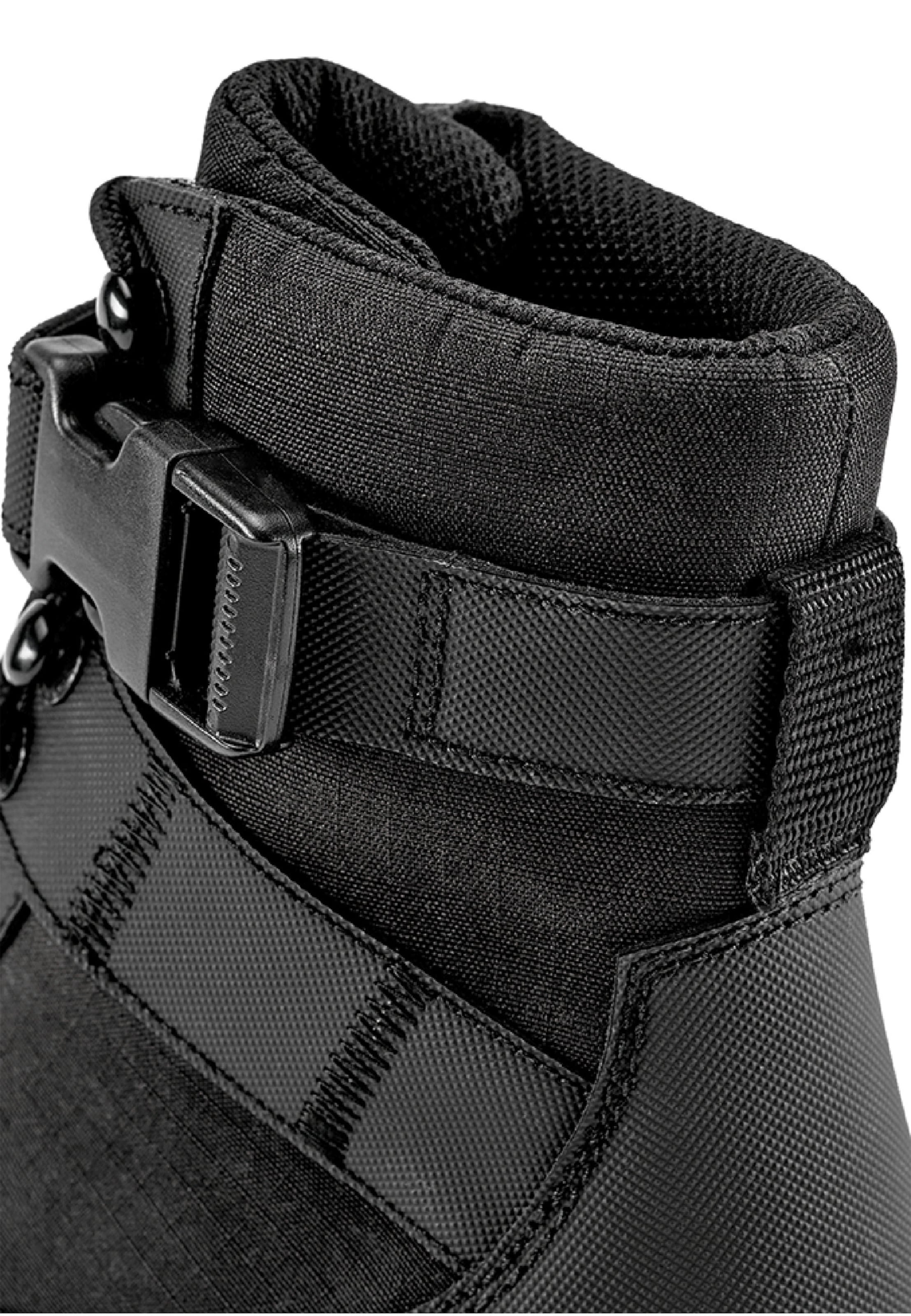 Brandit Schnürstiefelette in Schwarz