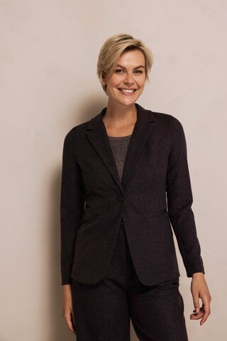 Zhrill Blazer in Black