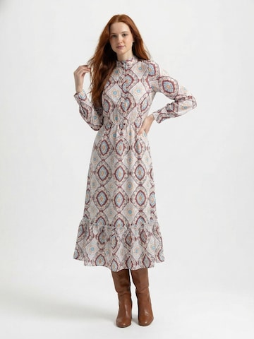 Robe-chemise 'Isabella Dress' Shop Karey en blanc : devant