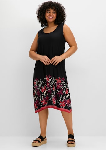 SHEEGO - Vestido em preto: frente