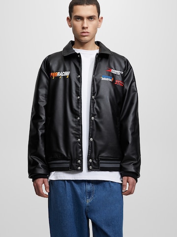 Pull&Bear Between-Season Jacket in Black: front