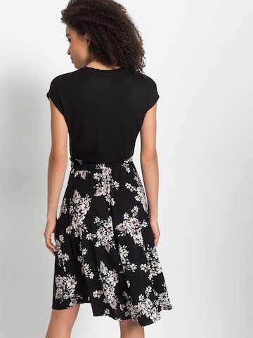 Rochie de la LASCANA pe negru