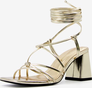 Bershka Sandals in Gold: front