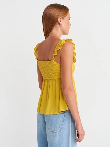 Haut Dilvin en jaune