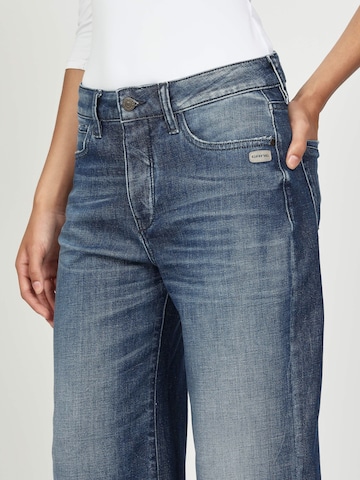Loosefit Jean '94JUL CROPPED ' Gang en bleu