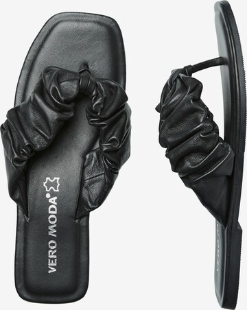 VERO MODA T-bar sandals 'RIMA' in Black