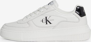 Baskets basses Calvin Klein Jeans en blanc : devant