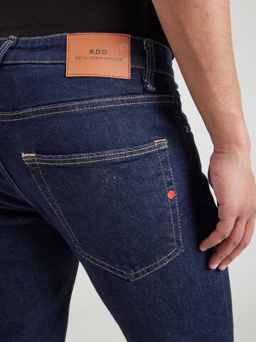 R.D.D. ROYAL DENIM DIVISION Слим Джинсы 'RDDRoyal 762' в Синий