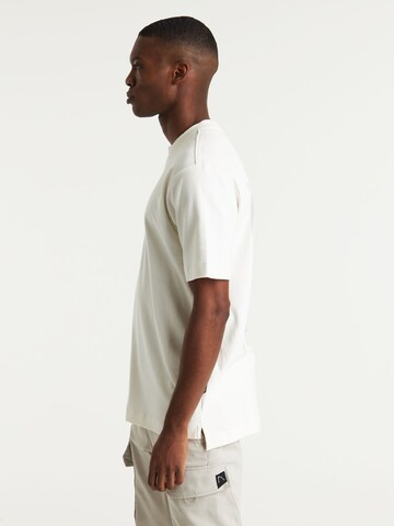 T-Shirt 'Flux' CHASIN' en blanc