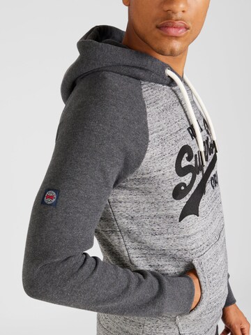 Superdry Sweatshirt 'Athletic' in Grau