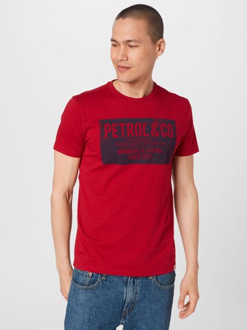 Petrol Industries قميص بلون أحمر: الأمام