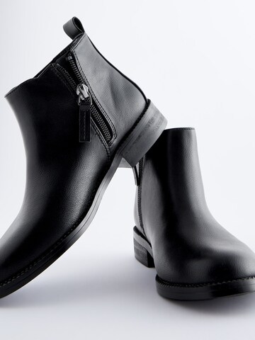 Next Boot in Black