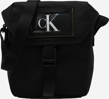 Calvin Klein Jeans Чанта за през рамо тип преметка в черно