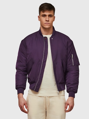 THE ODDS Winterjas 'Bomber Jacket/ LMTD edition' in Lila: voorkant