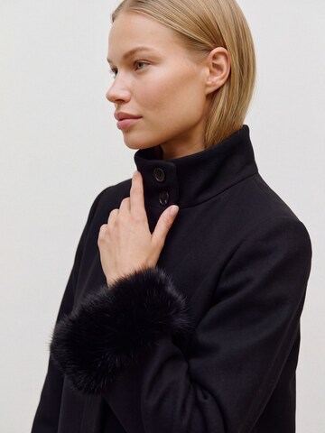 VERO MODA Winter coat in Black