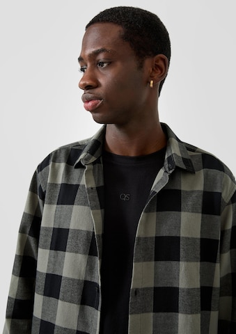 Coupe regular Chemise QS en gris