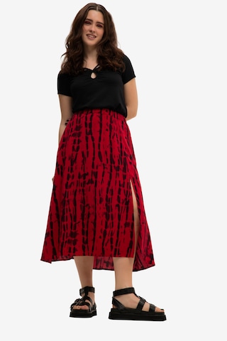 Studio Untold Skirt in Red: front