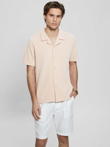 GUESS Regular Fit Hemd in Pink: predná strana