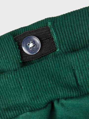 Tapered Pantaloni 'Ruddy' di NAME IT in verde