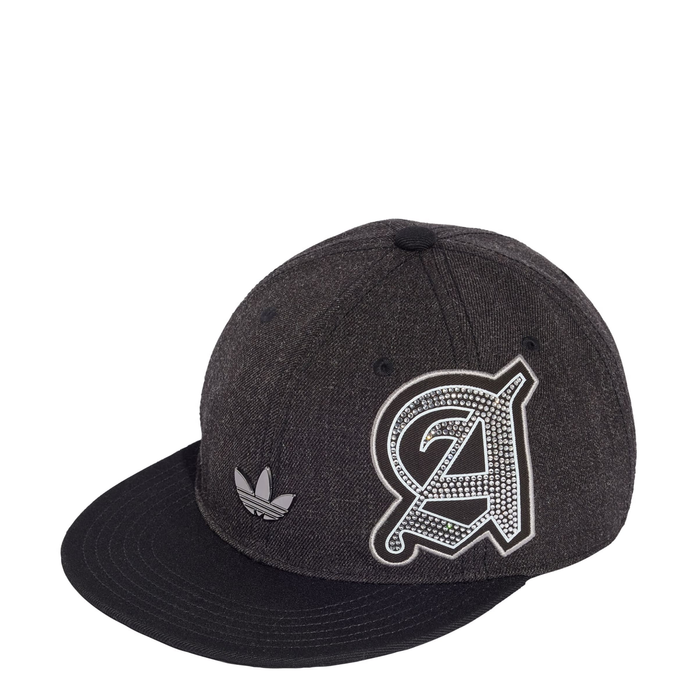 ADIDAS ORIGINALS Cap in Black: front