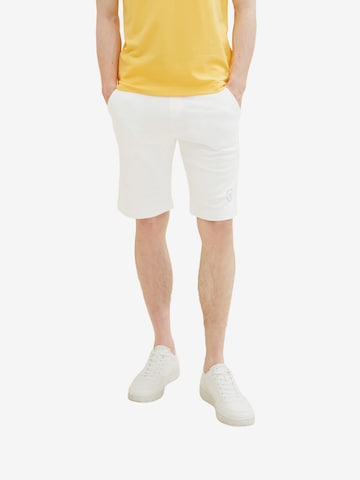 TOM TAILOR Regular Shorts in Weiß: predná strana