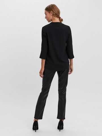 VERO MODA Blouse in Black
