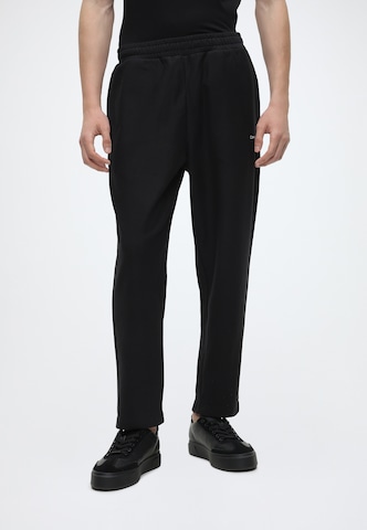 Calvin Klein Regular Housut värissä musta: etupuoli