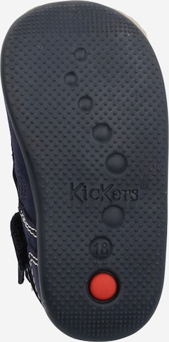 Chaussure basse Kickers en bleu