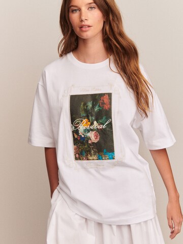 T-shirt Next en blanc : devant