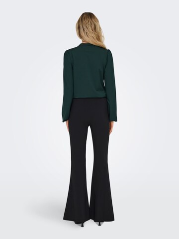 Flared Pantaloni 'ONLFiona' di ONLY in nero