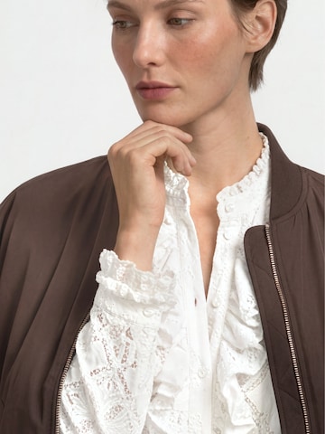 Veste mi-saison Rich & Royal en marron