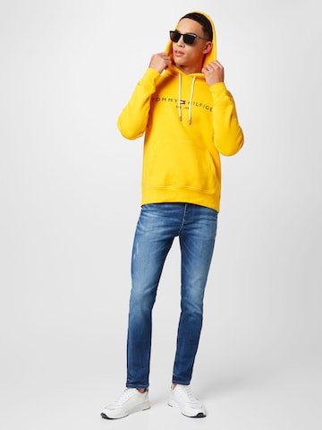 TOMMY HILFIGERRegular Fit Sweater majica - žuta boja