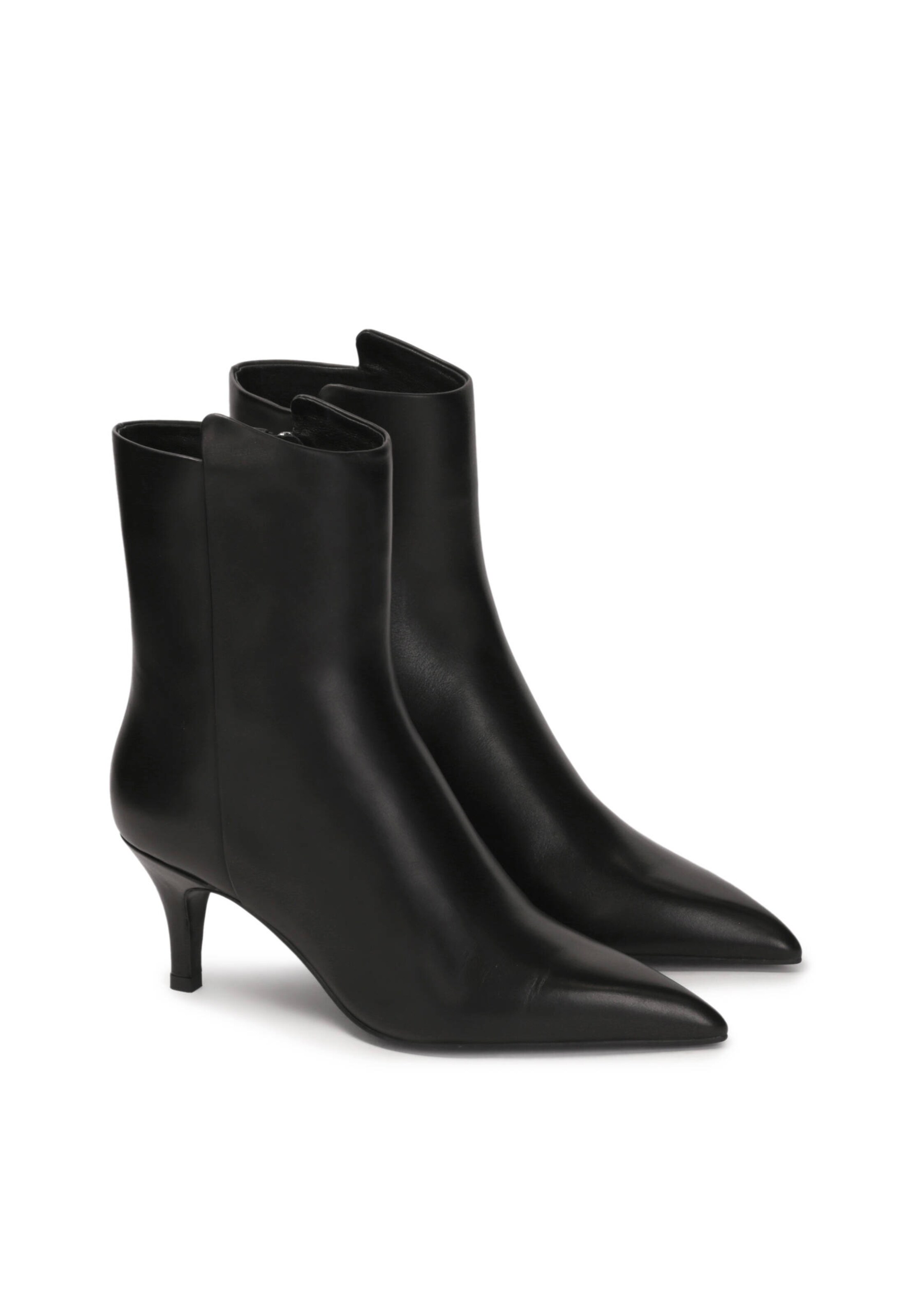 Kazar Къси ботуши в черно