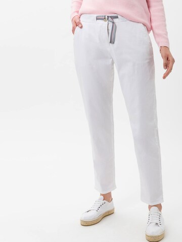 BRAX Regular Chino Pants 'Mel' in White: front