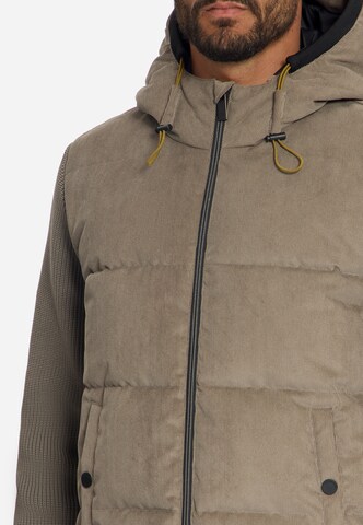 No Excess Jacke in Braun