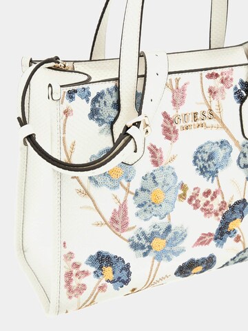 GUESS Handtasche 'Zaria' in Weiß