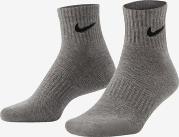 Șosete sport 'EVERYDAY CUSH' de la NIKE pe gri