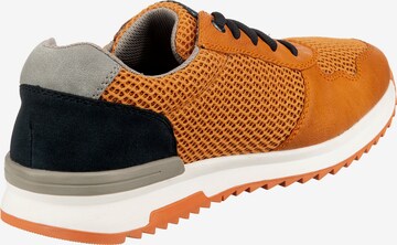 Sneaker bassa di Rieker in arancione