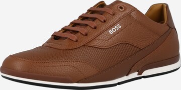 Baskets basses 'Saturn' BOSS en marron : devant