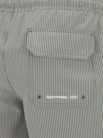 Abercrombie & Fitch Plavecké šortky - Zelená