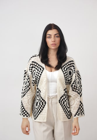 Elara Sweater in Black: front