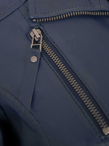 Veste mi-saison 'Dalma' Jilani en bleu