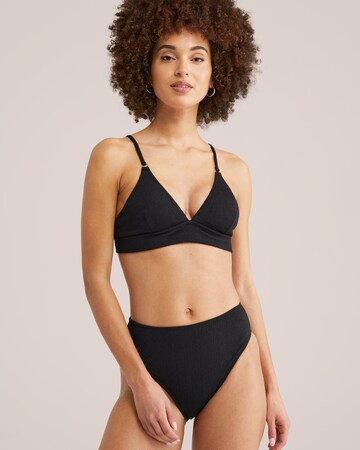 WE Fashion Bikinihose in Schwarz: Vorderseite