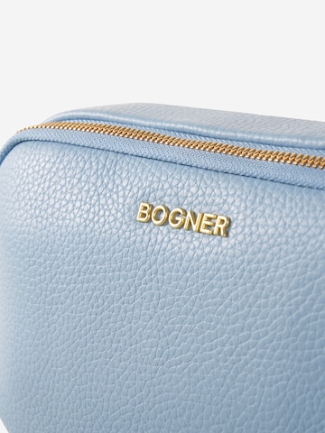 BOGNER Tasche 'Wallis Avy' in Blau
