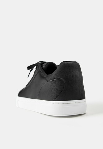 Pull&Bear Nízke tenisky - Čierna